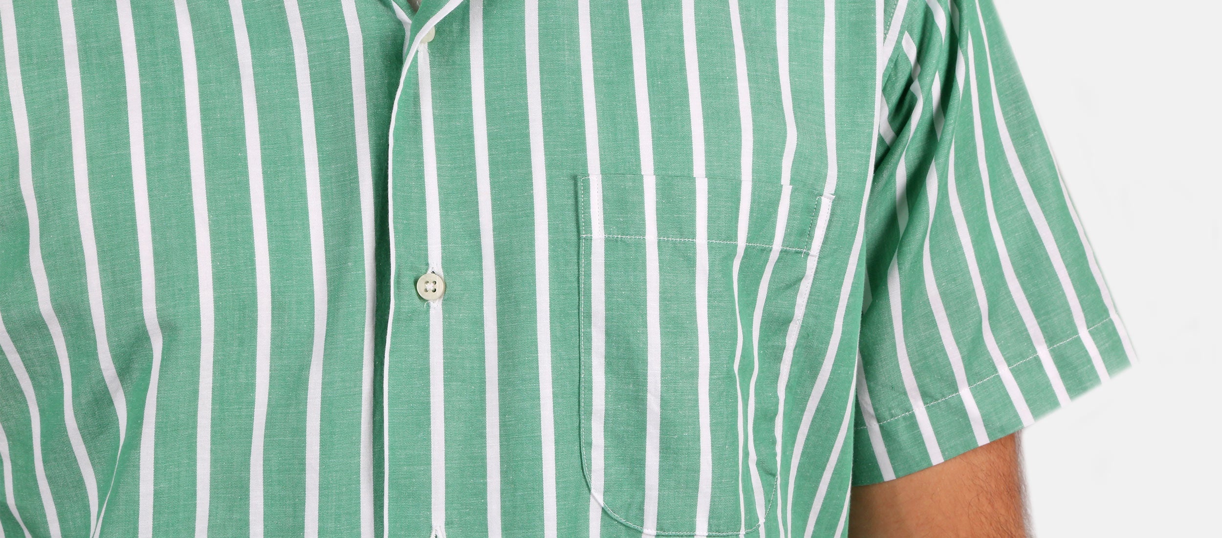 Green and white striped vintage shirt, short sleeve, button front, classic pocket, relaxed fit.